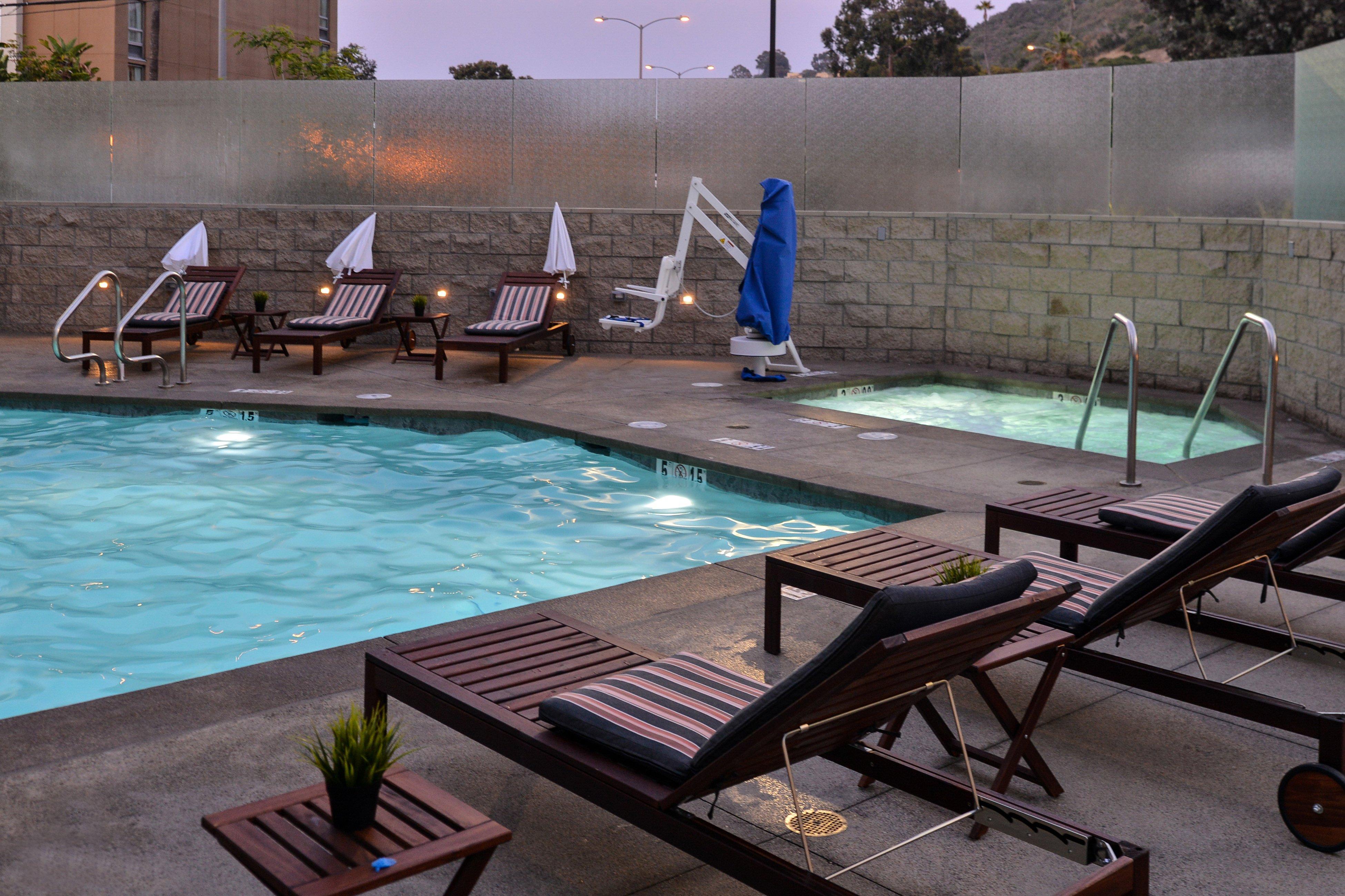 Holiday Inn Express & Suites San Diego - Mission Valley By Ihg Exterior foto