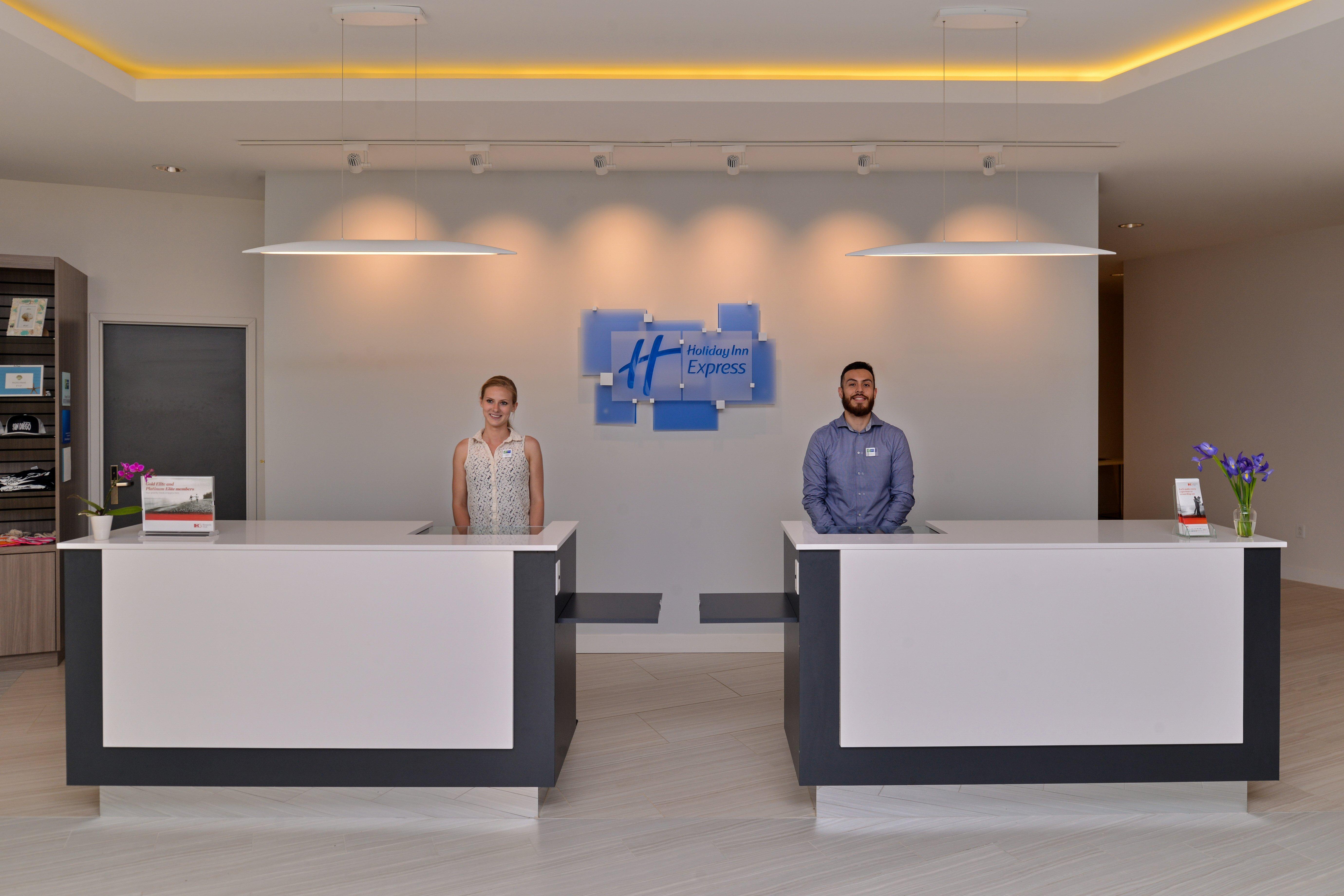 Holiday Inn Express & Suites San Diego - Mission Valley By Ihg Exterior foto